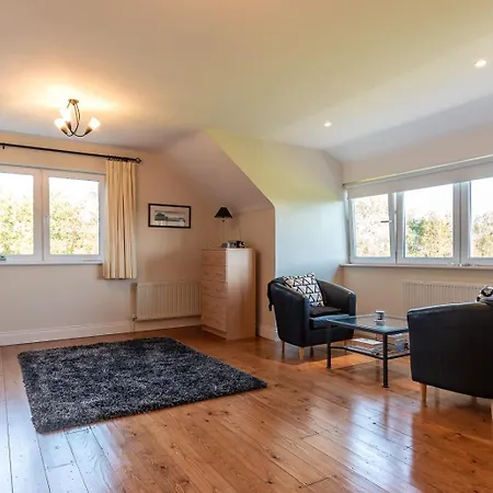 Stylish 4 Bedroom Overlooking Kenmare Bay Casa de Férias