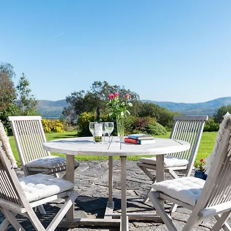 Stylish 4 Bedroom Overlooking Kenmare Bay