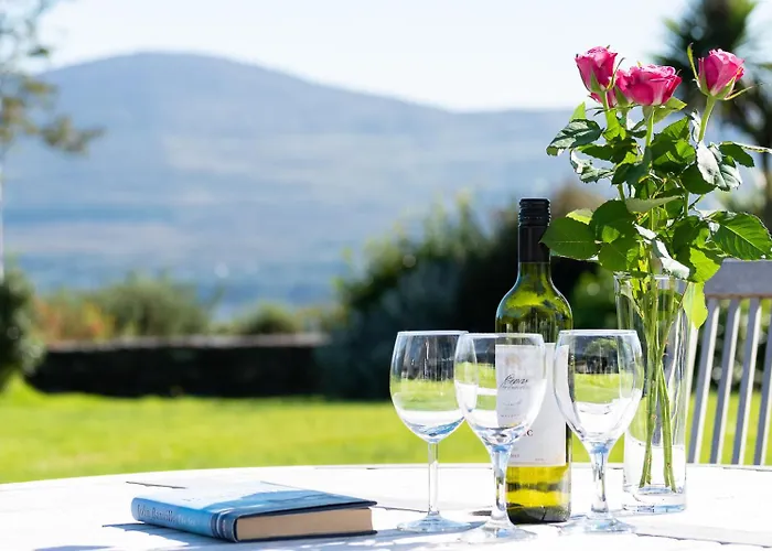 Stylish And Spacious With Sea & Mountain Views * Templenoe