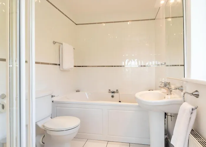 Stylish And Spacious With Sea & Mountain Views * Templenoe